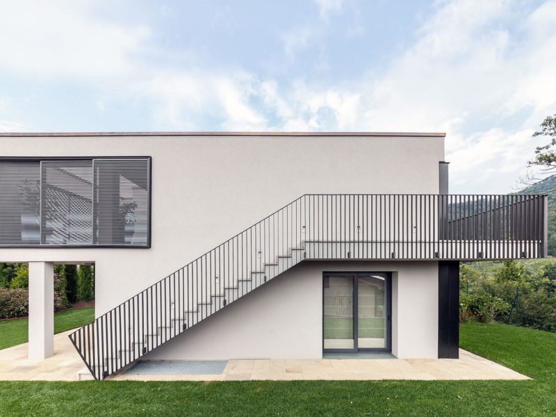 57502e37232735.57b40a7556573